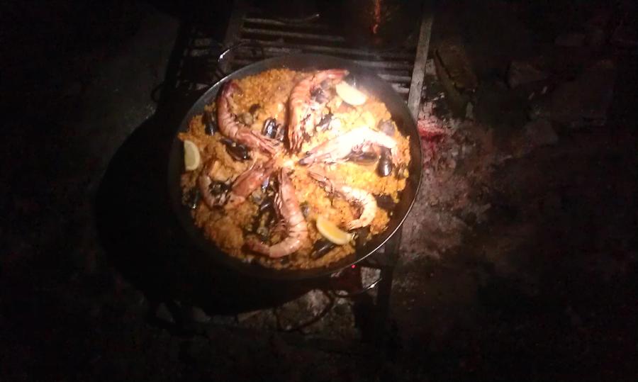 paella.jpg paella.jpg