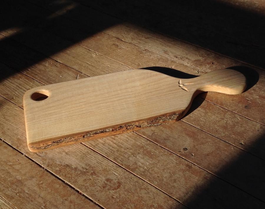 chopping-board-with-oval-handle.jpg